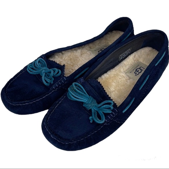 UGG Shoes - UGG women navy blue moccasins flat shoes size 7.5
